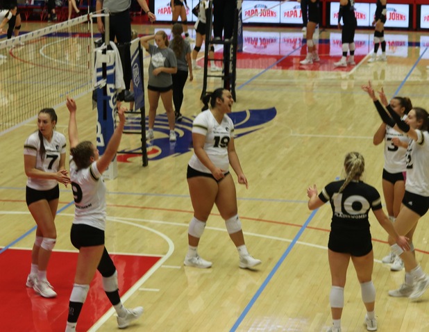 #2 Northeastern Sweeps It's Way Past #6 Weatherford To Advance to 5th Place Game Against #4 Salt Lake Community College